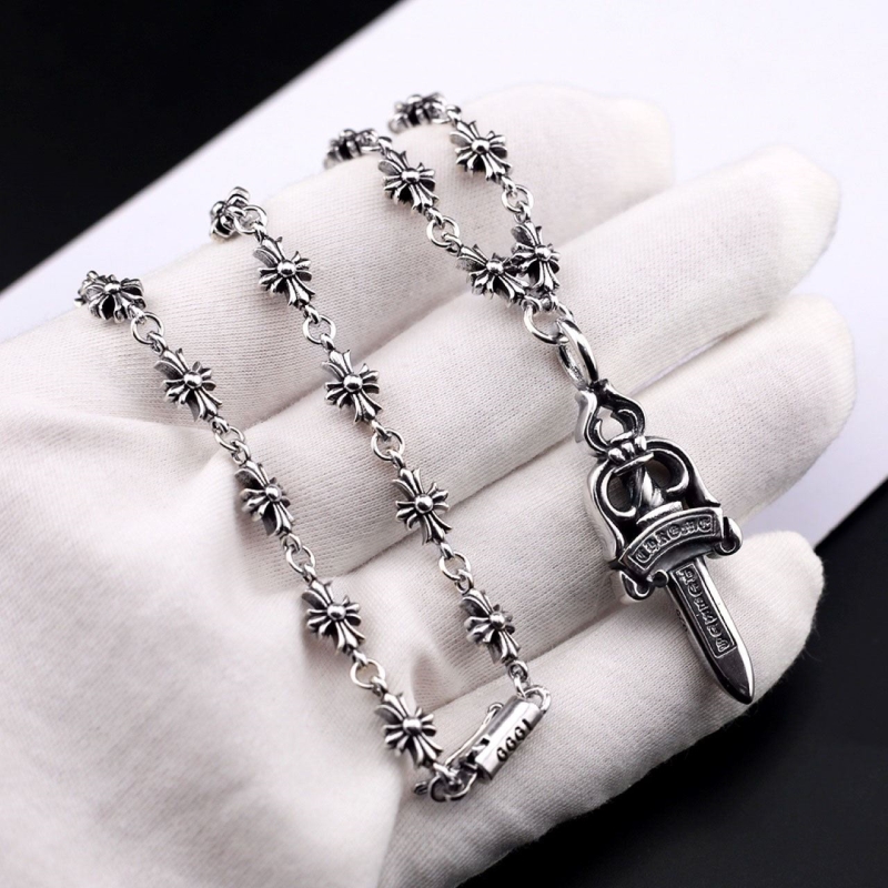 Ch**me He**ts necklaces